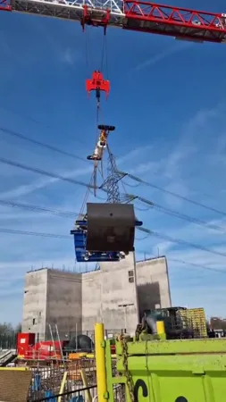 HS2 UK - Pendulum Shaft Lift 2