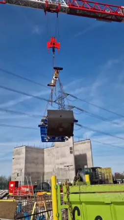HS2 UK - Pendulum Shaft Lift 2