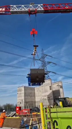 HS2 UK - Pendulum Shaft Lift 2