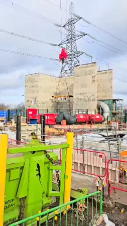 HS2 UK - Pendulum Shaft Lift