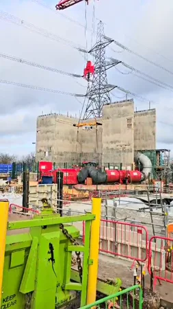 HS2 UK - Pendulum Shaft Lift